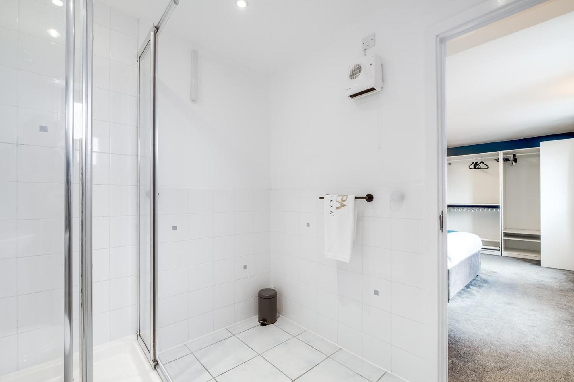 Pluxa Globe - Spacious Apartment In Jq With Parking Birmingham Ngoại thất bức ảnh
